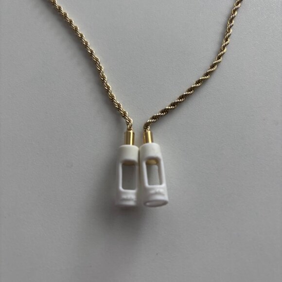 TAPPER 18K Gold AirPod Headphone Rope Chain Necklace - Picture 4 of 6